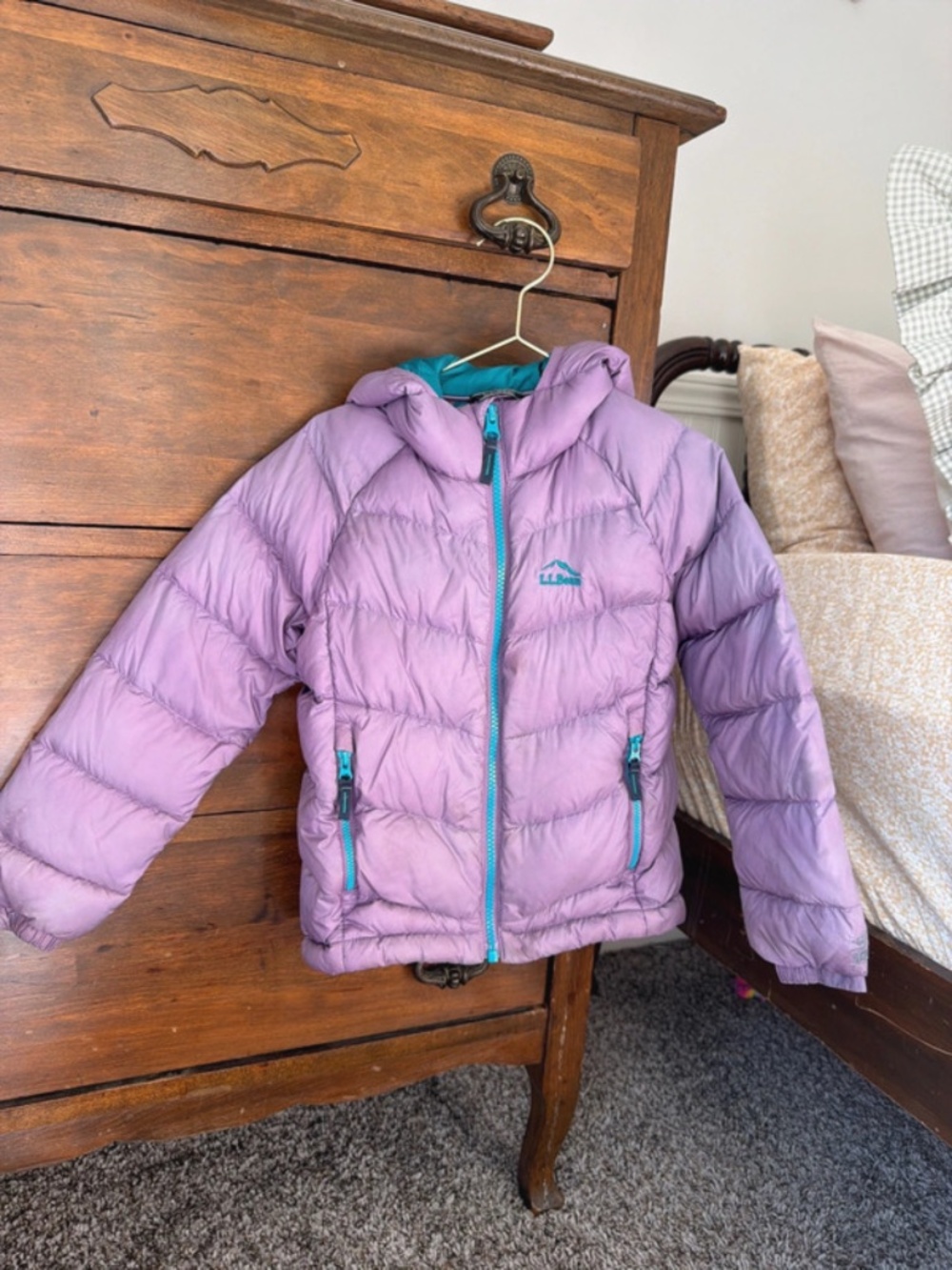 LL Bean Ultralight 650 Down Jacket toddler size 4 purple/violet colorway with te